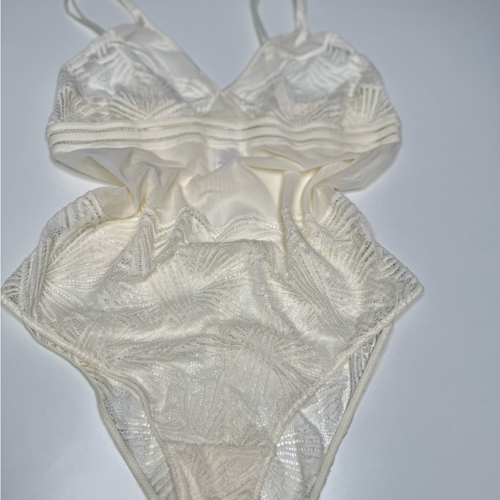 Calvin Klein Cream Sleepwear